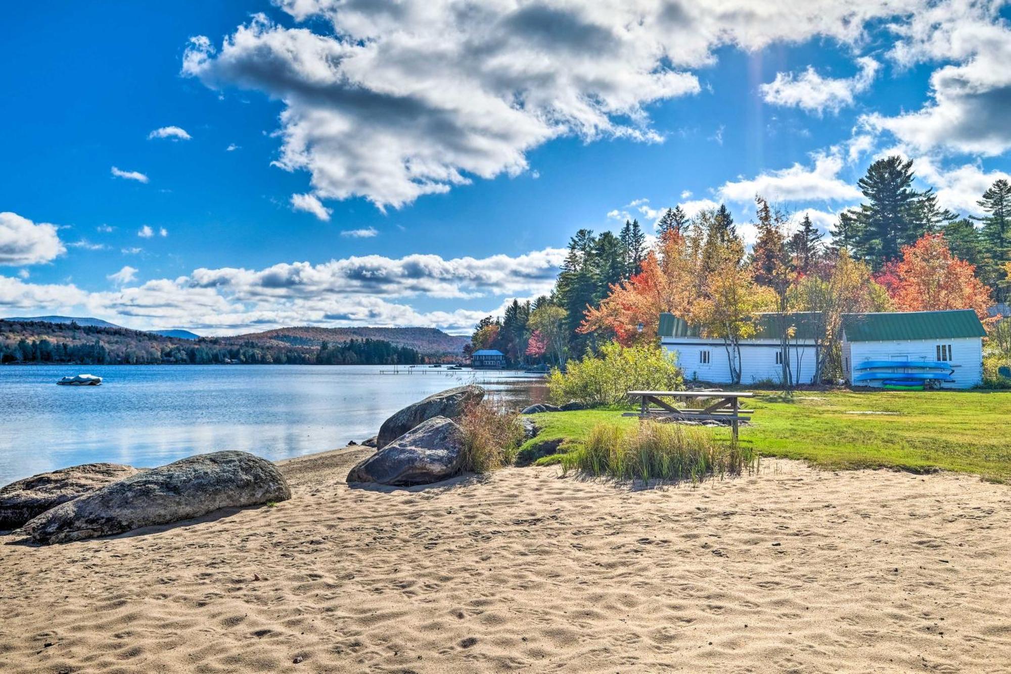 Lake Pleasant Cabin On 3 Acres With Kayaks And Beach! المظهر الخارجي الصورة