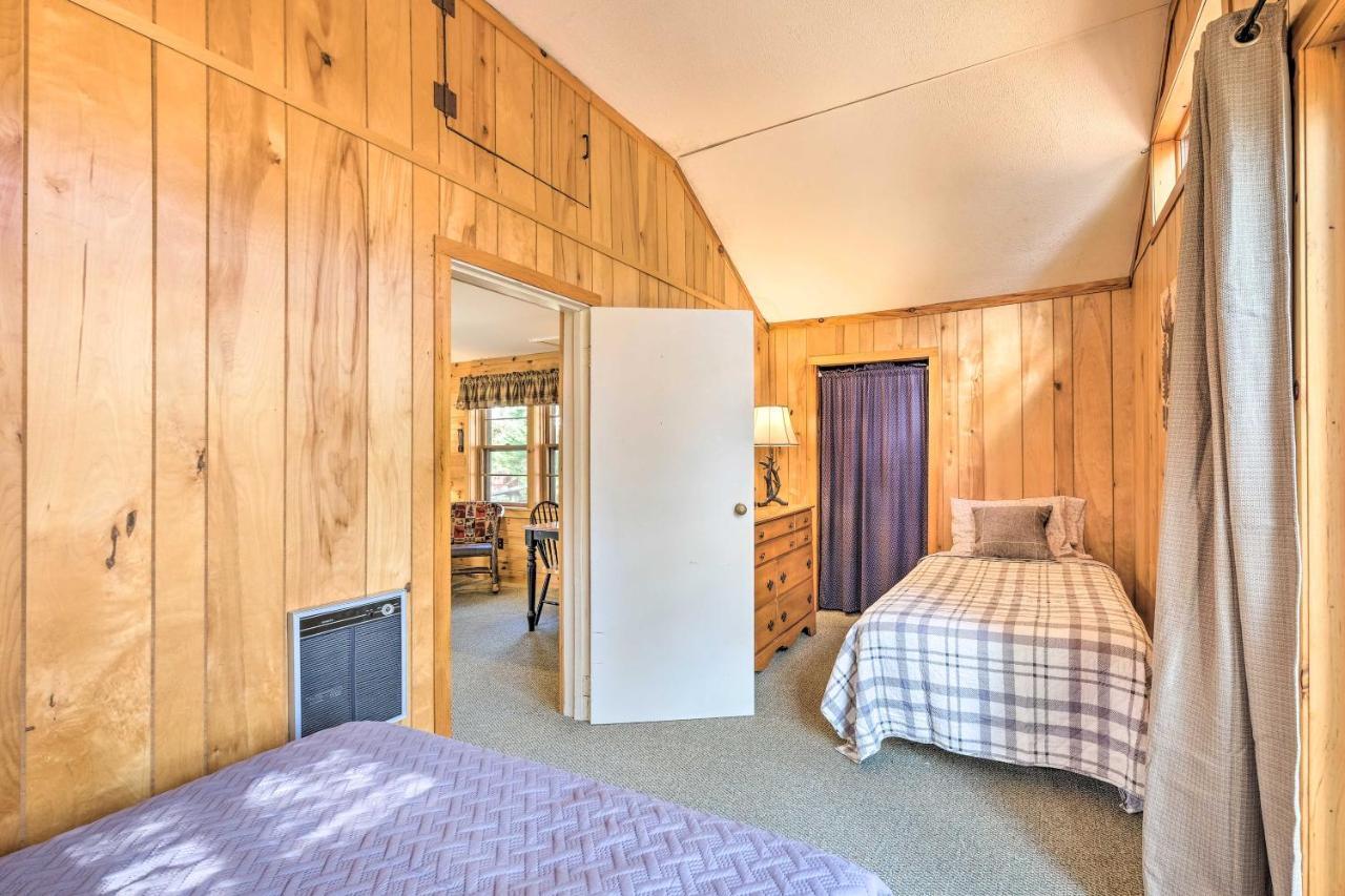 Lake Pleasant Cabin On 3 Acres With Kayaks And Beach! المظهر الخارجي الصورة